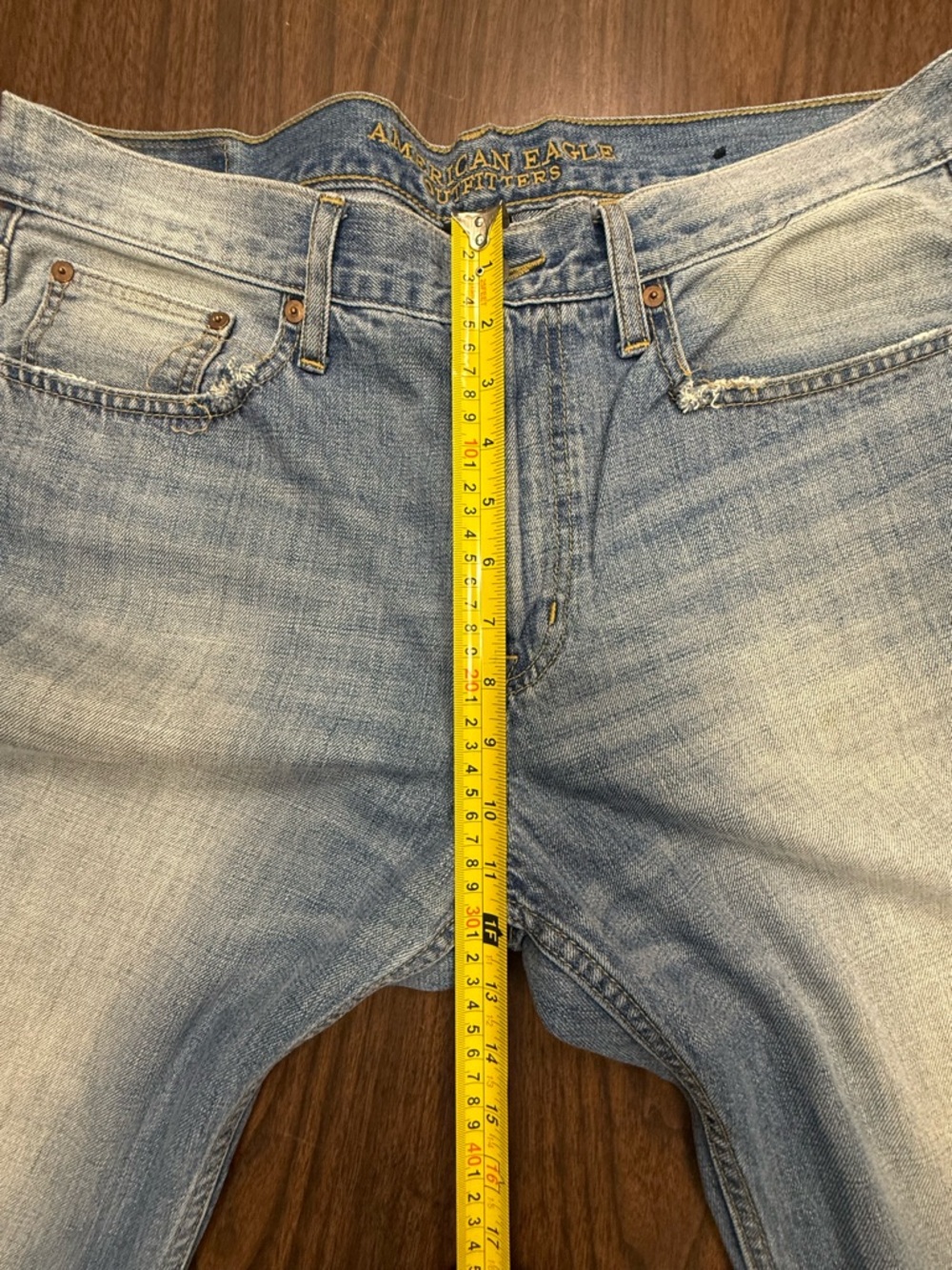 American Eagle Outfitters Men’s Light Wash Relaxed Jeans Size 34” x 34” - Picture 14 of 16